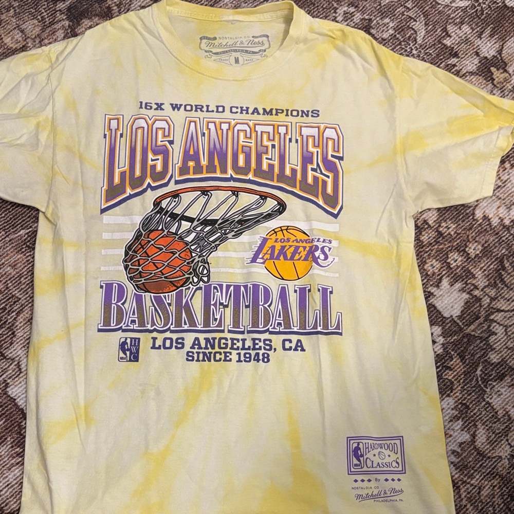 Mitchell & Ness Los Angeles Lakers Yellow Basketball Tee
